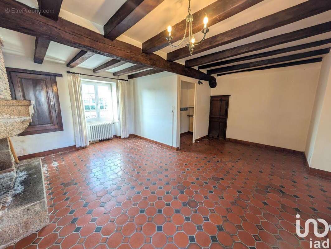 Photo 7 - Maison à LUSSAC-LES-CHATEAUX