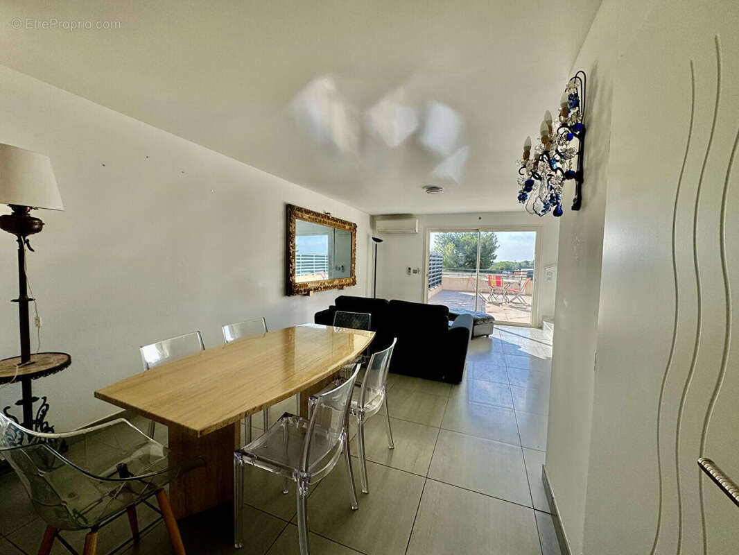 Appartement à SAUSSET-LES-PINS