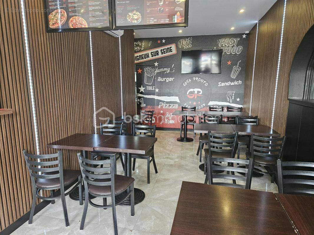 Commerce à VIGNEUX-SUR-SEINE