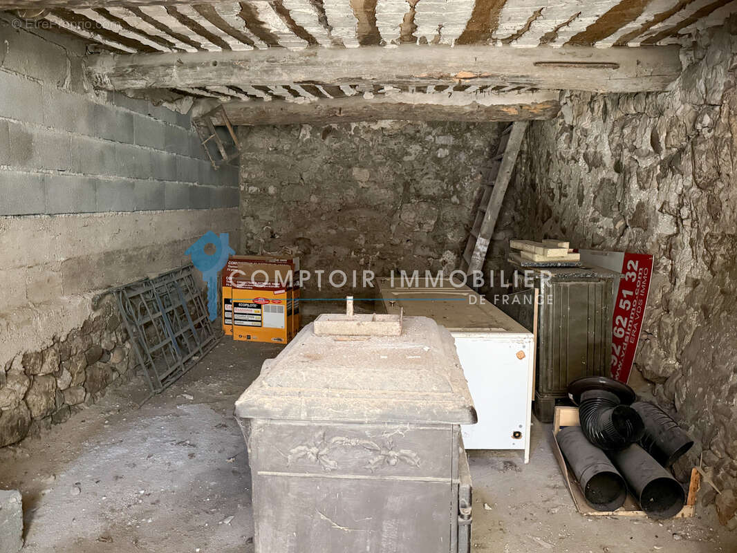 Sisteron   investissement de caractère avec vue dominante sur la durance - photo 7