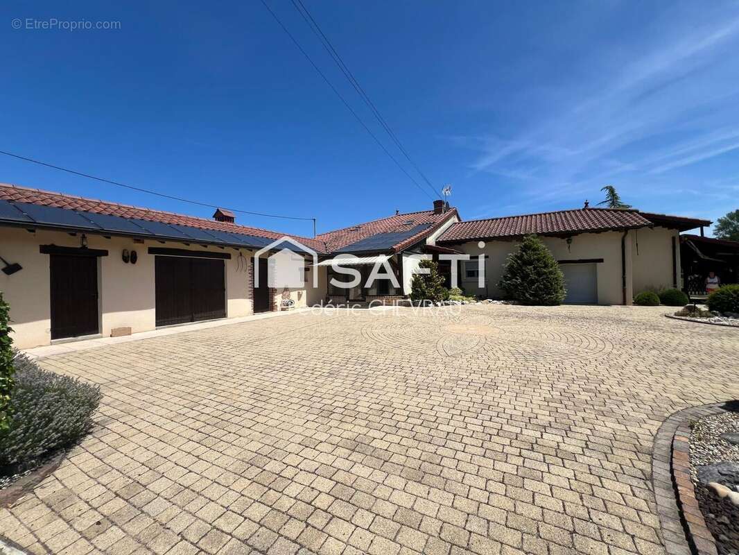 Photo 2 - Maison à DOMMARTIN