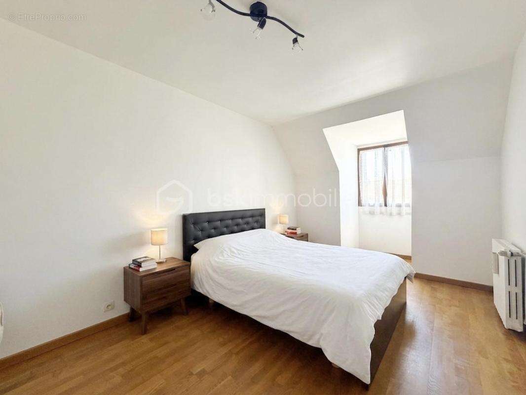 Villeneuve-le-Roi – Maison familiale avec piscine - photo 22