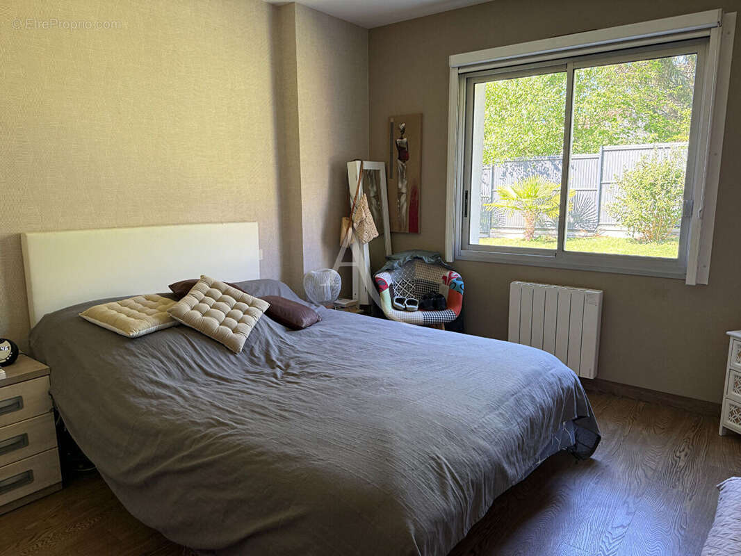 Maison à MOUTIERS-LES-MAUXFAITS