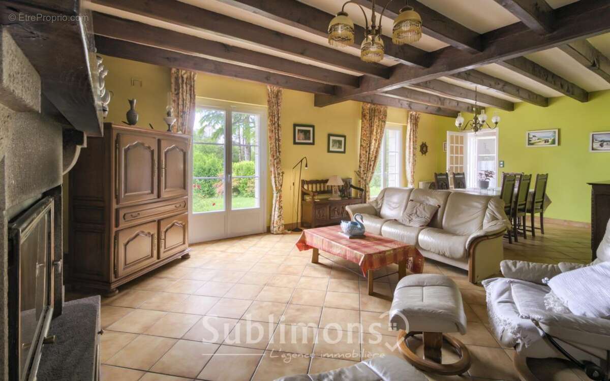 Maison à LANGUIDIC