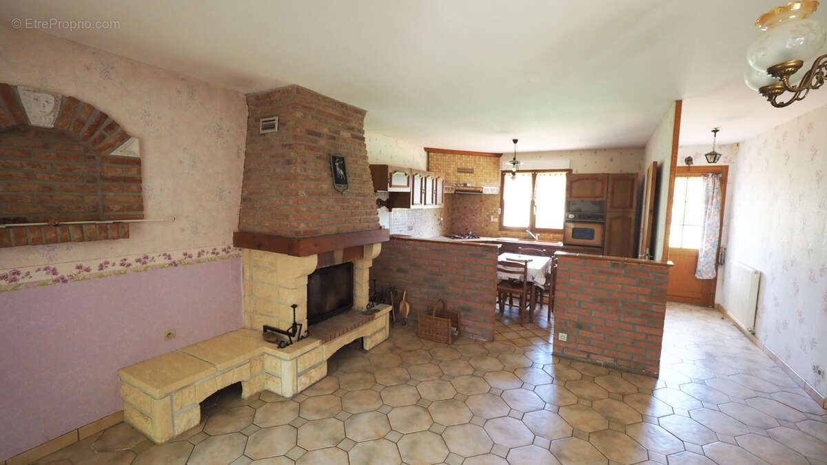 Maison à PERNOIS