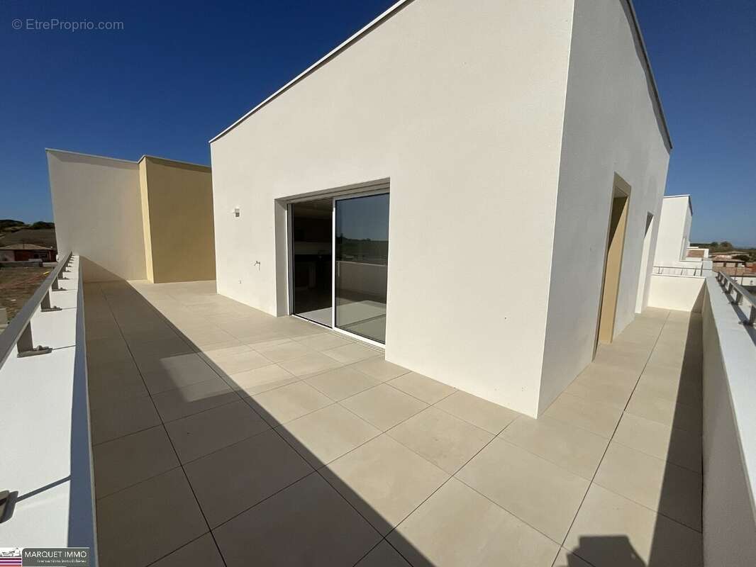 Appartement à SAUVIAN