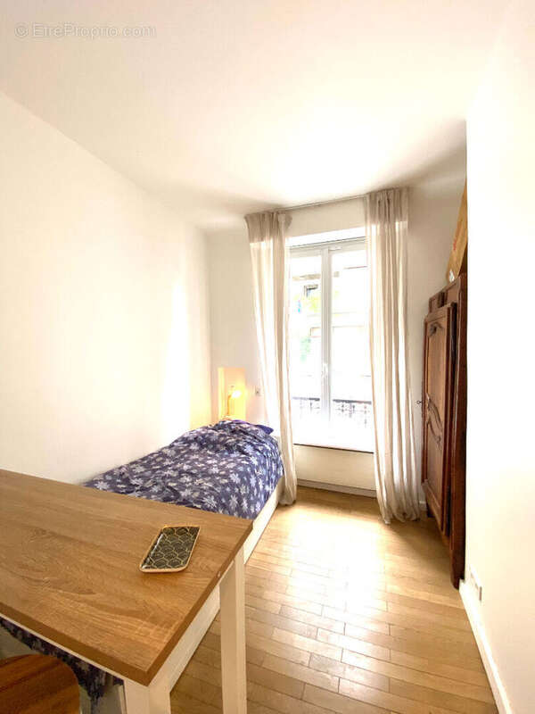 Appartement à PARIS-7E