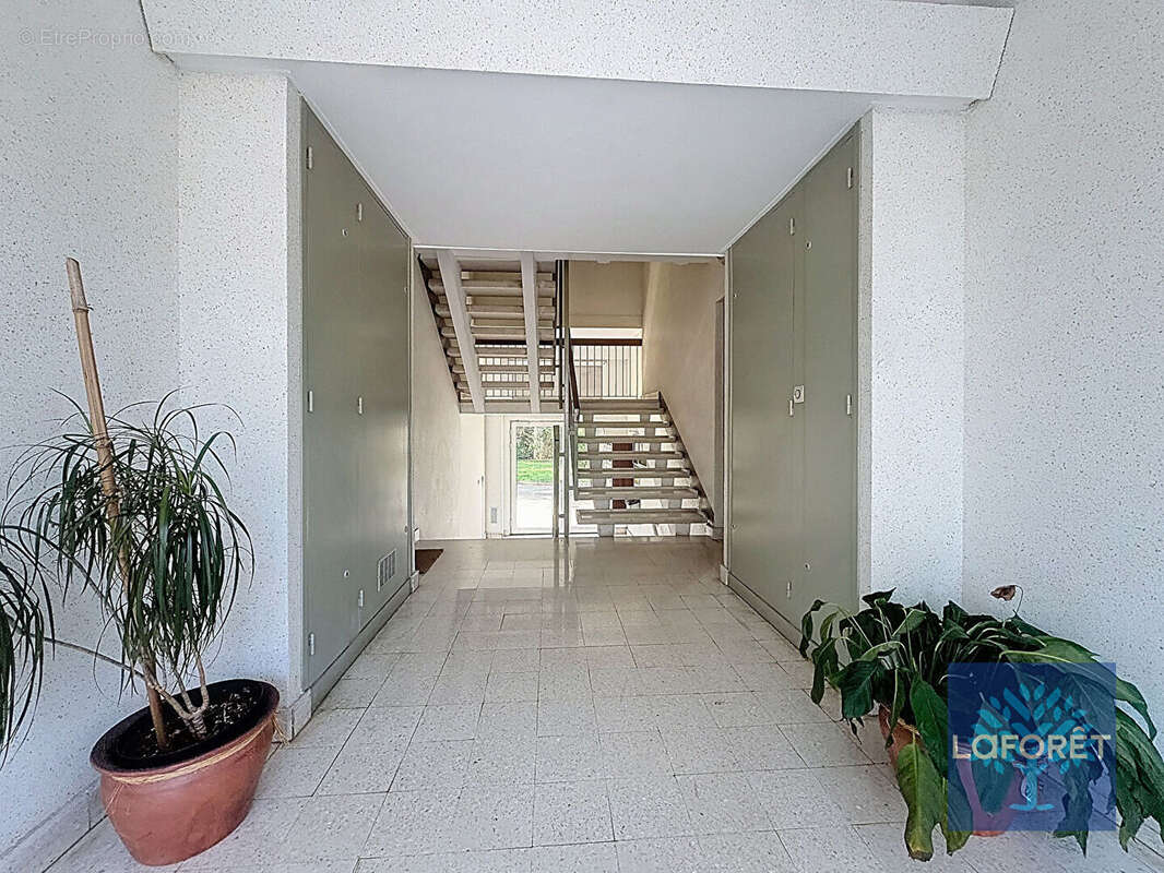 Appartement à CHILLY-MAZARIN