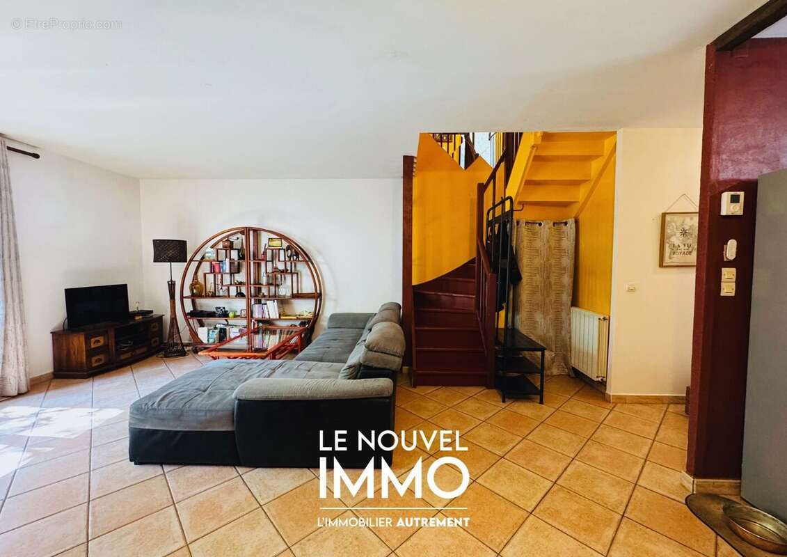 Maison 81 m² à Cabries  - photo 2