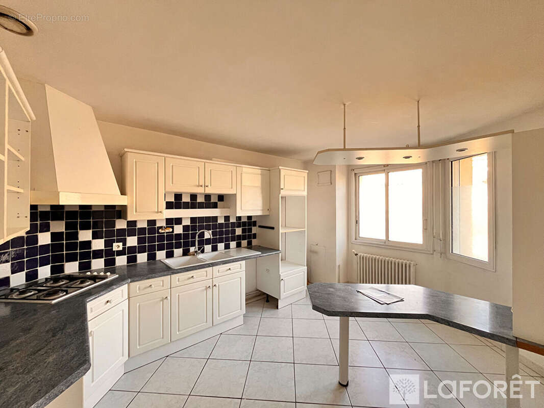 Maison à CARBON-BLANC