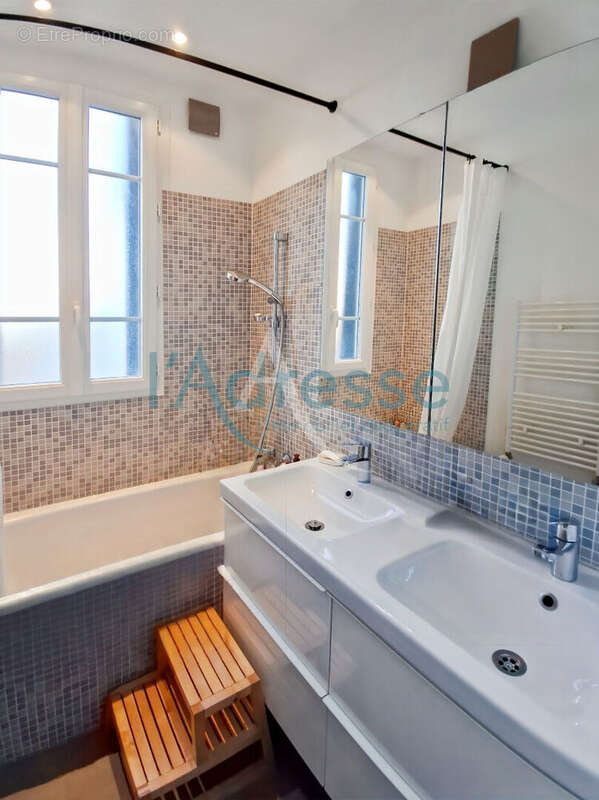 Appartement à SURESNES