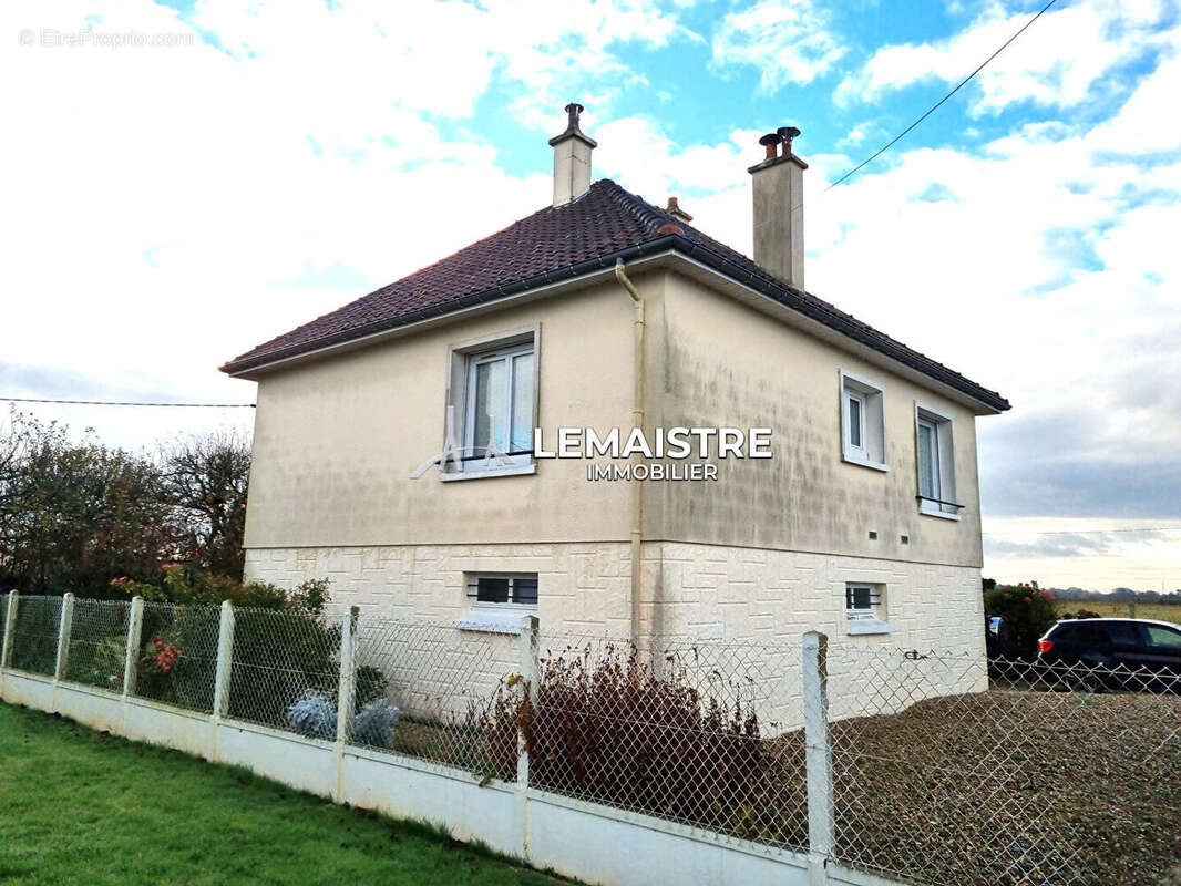 Maison à SAINT-ROMAIN-DE-COLBOSC