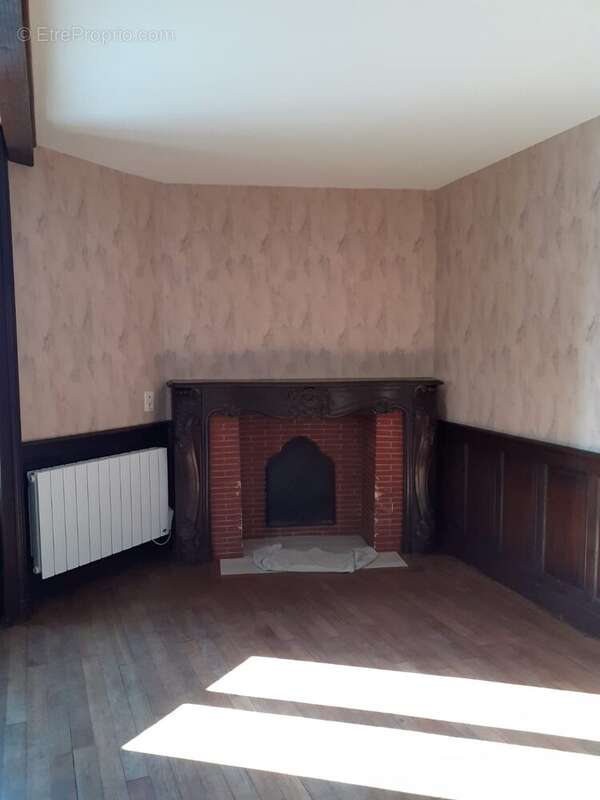 Commerce à SEREILHAC