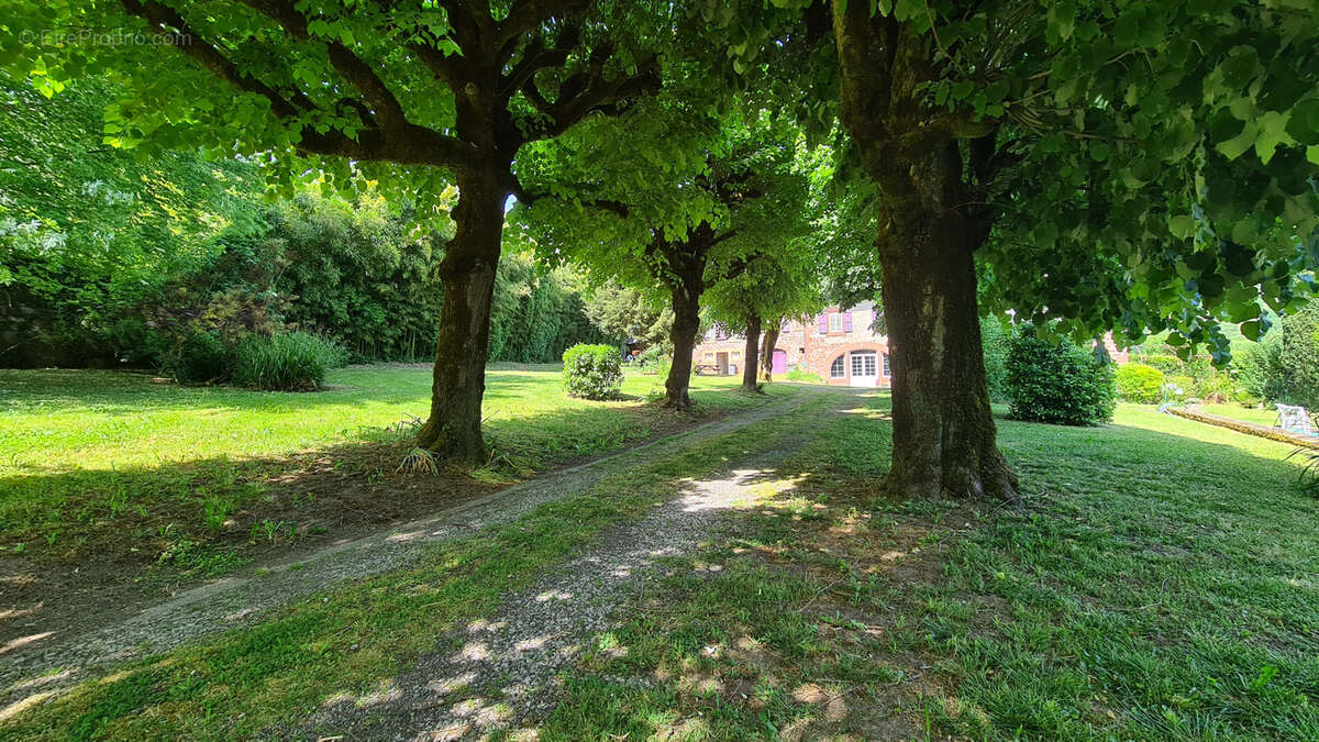 Maison à MEYSSAC