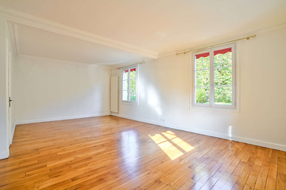 Maison à LE VESINET