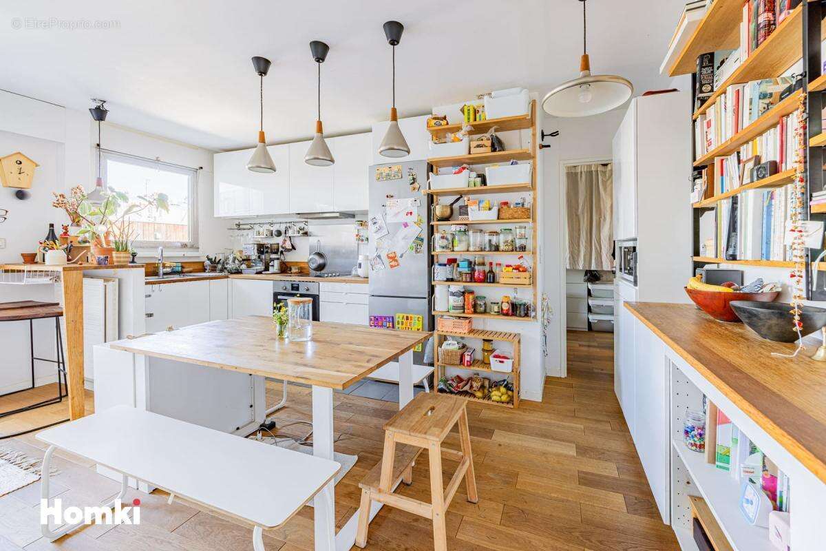 Appartement à PARIS-18E