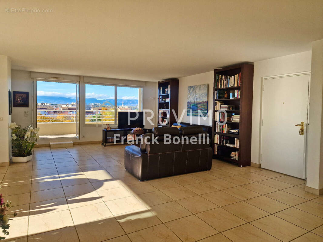 Appartement à ANNEMASSE