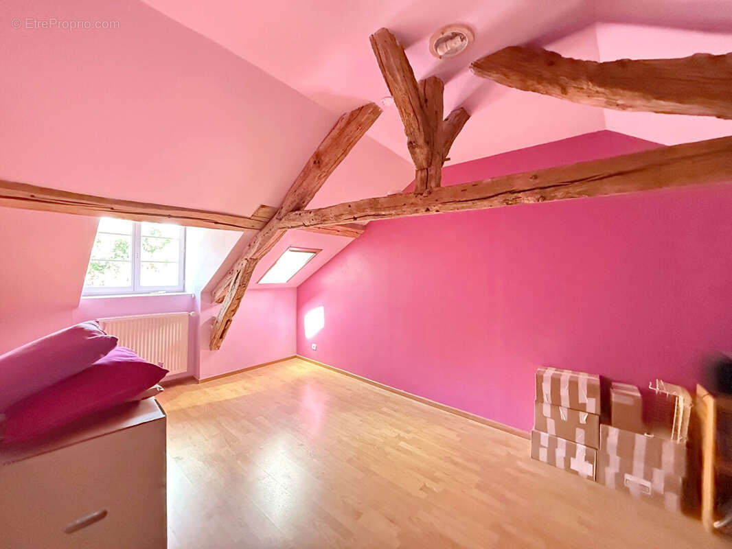 Maison à HOUDAN