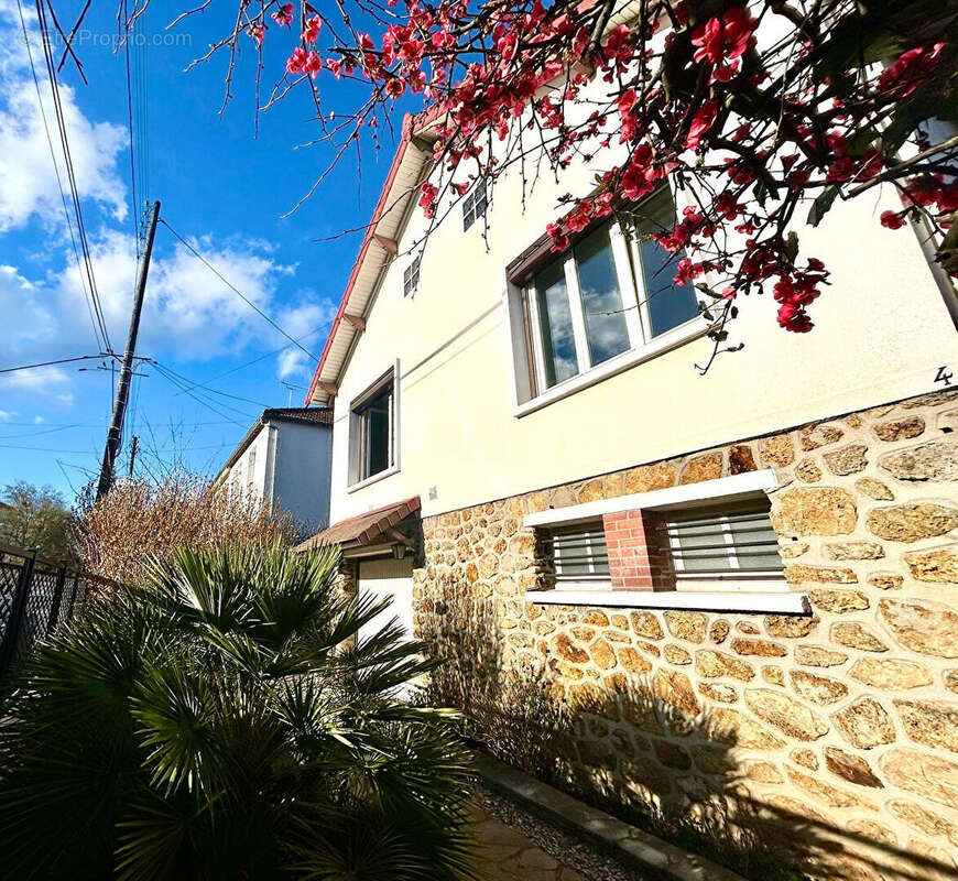 Maison à ATHIS-MONS