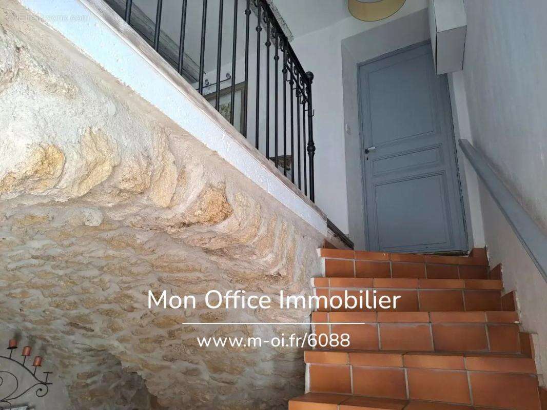 Maison à PELISSANNE