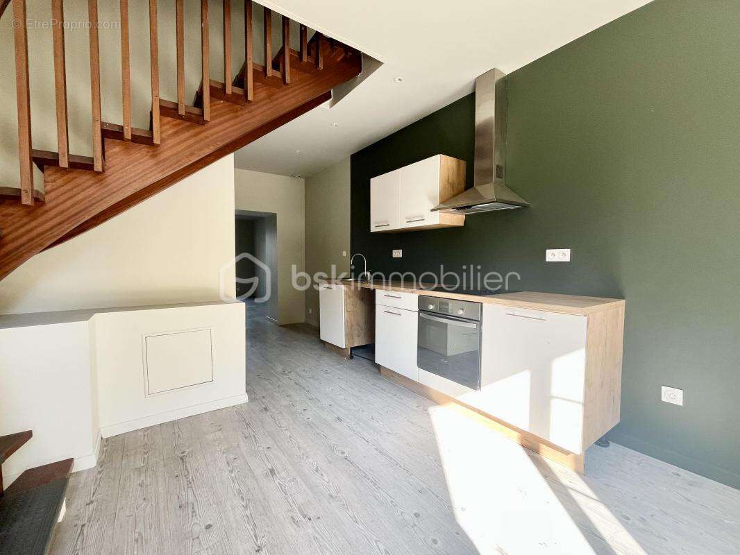 Appartement à POMMIERS