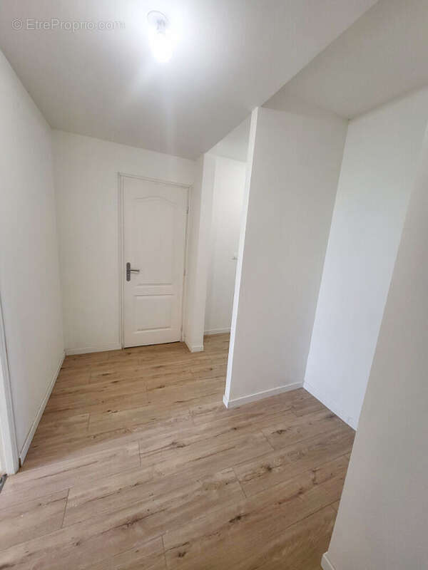 AVESNES LE SEC Appartement type 3 - photo 4
