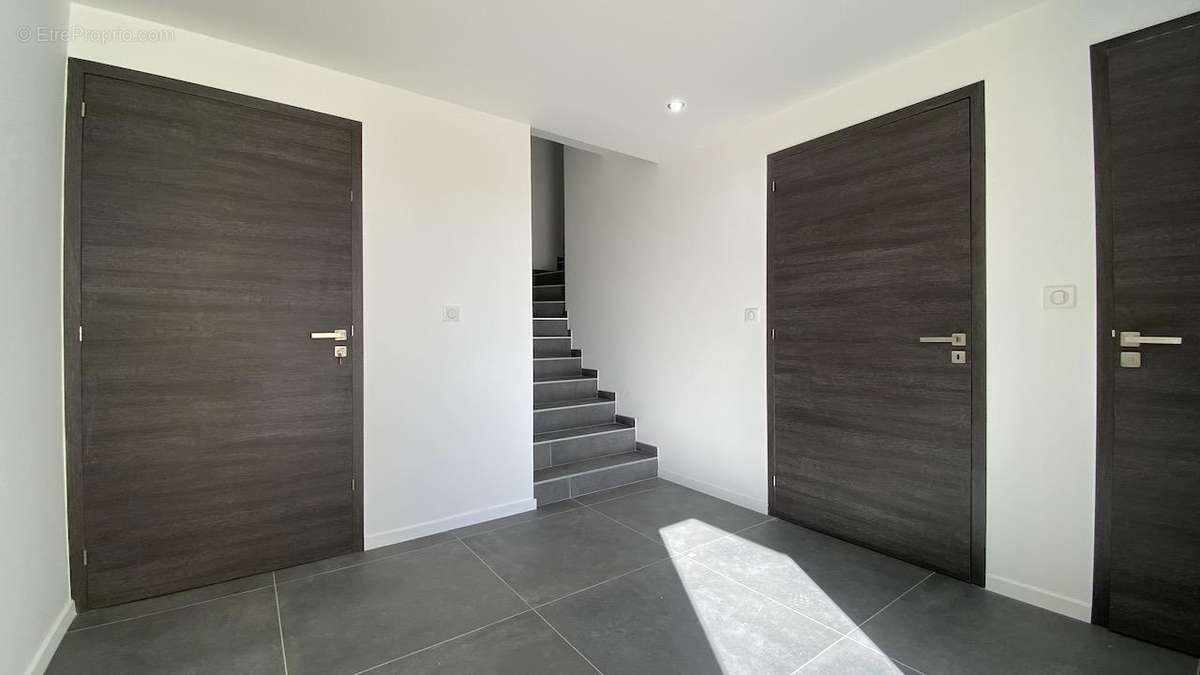 Photo 6 - Maison à CHALLES-LES-EAUX