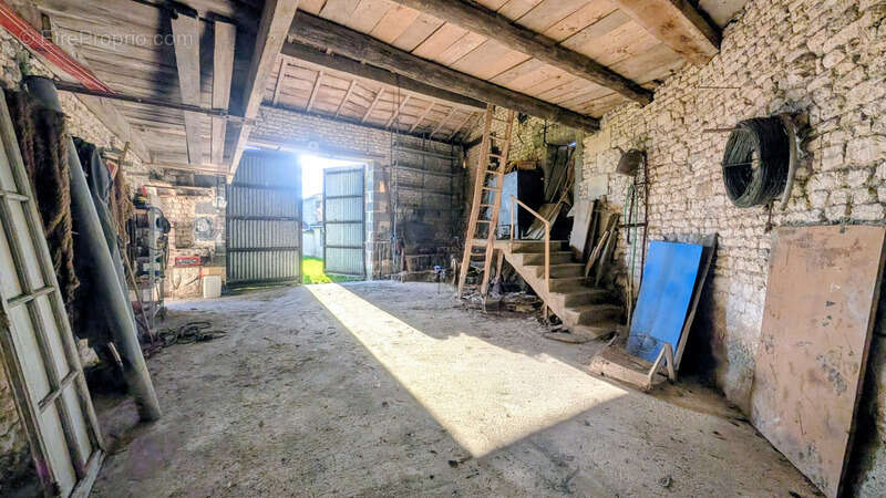 Maison à SALLES-D'ANGLES