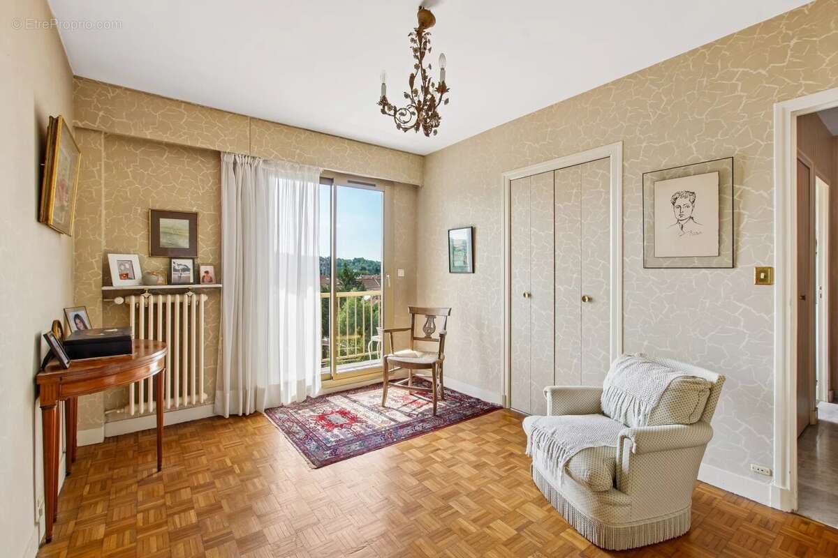 Appartement à SAINT-MAUR-DES-FOSSES
