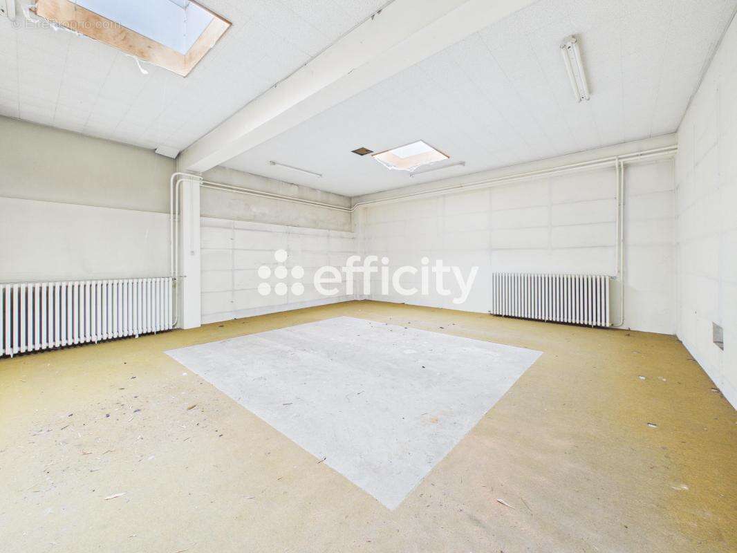 Appartement 655 m² à Bourg-En-Bresse  - photo 7