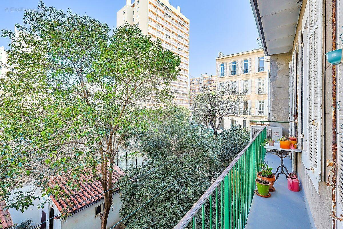 Appartement à MARSEILLE-7E