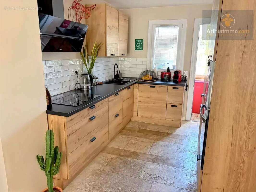 Appartement à SIX-FOURS-LES-PLAGES