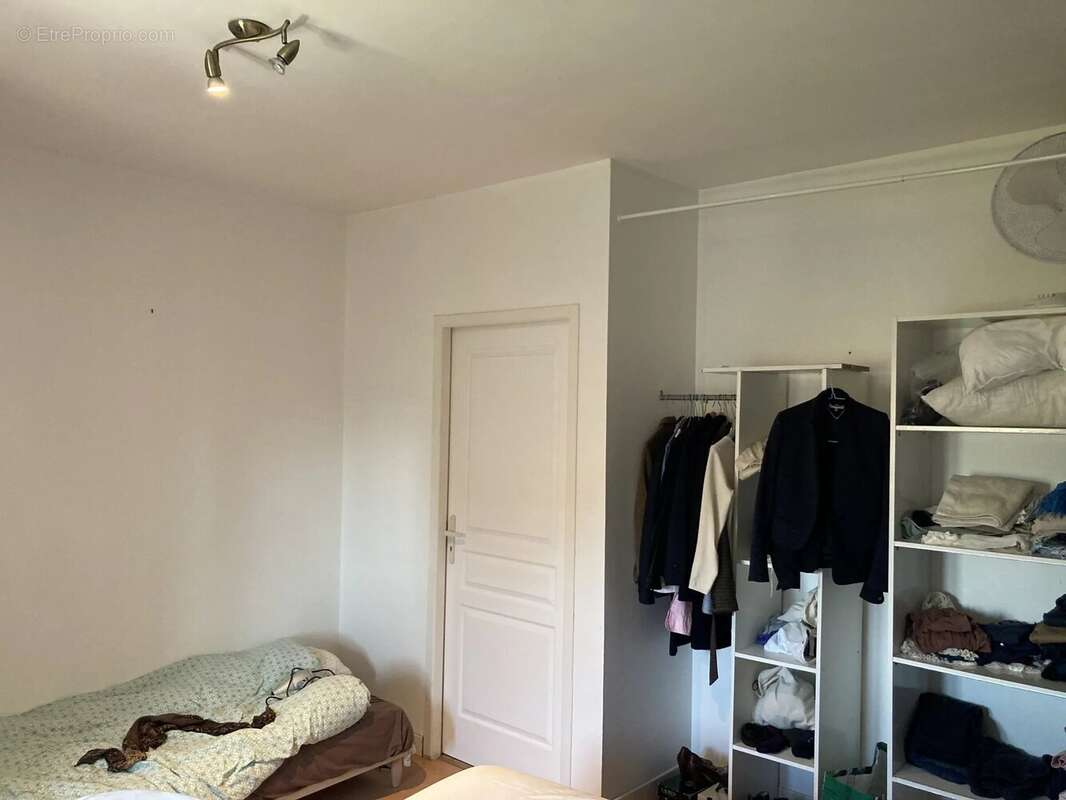 Appartement à CHALUS