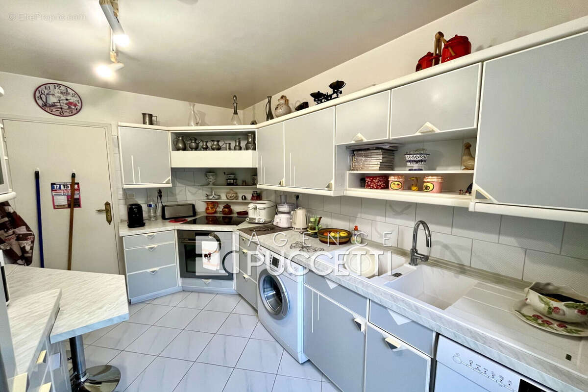 Appartement à VENCE