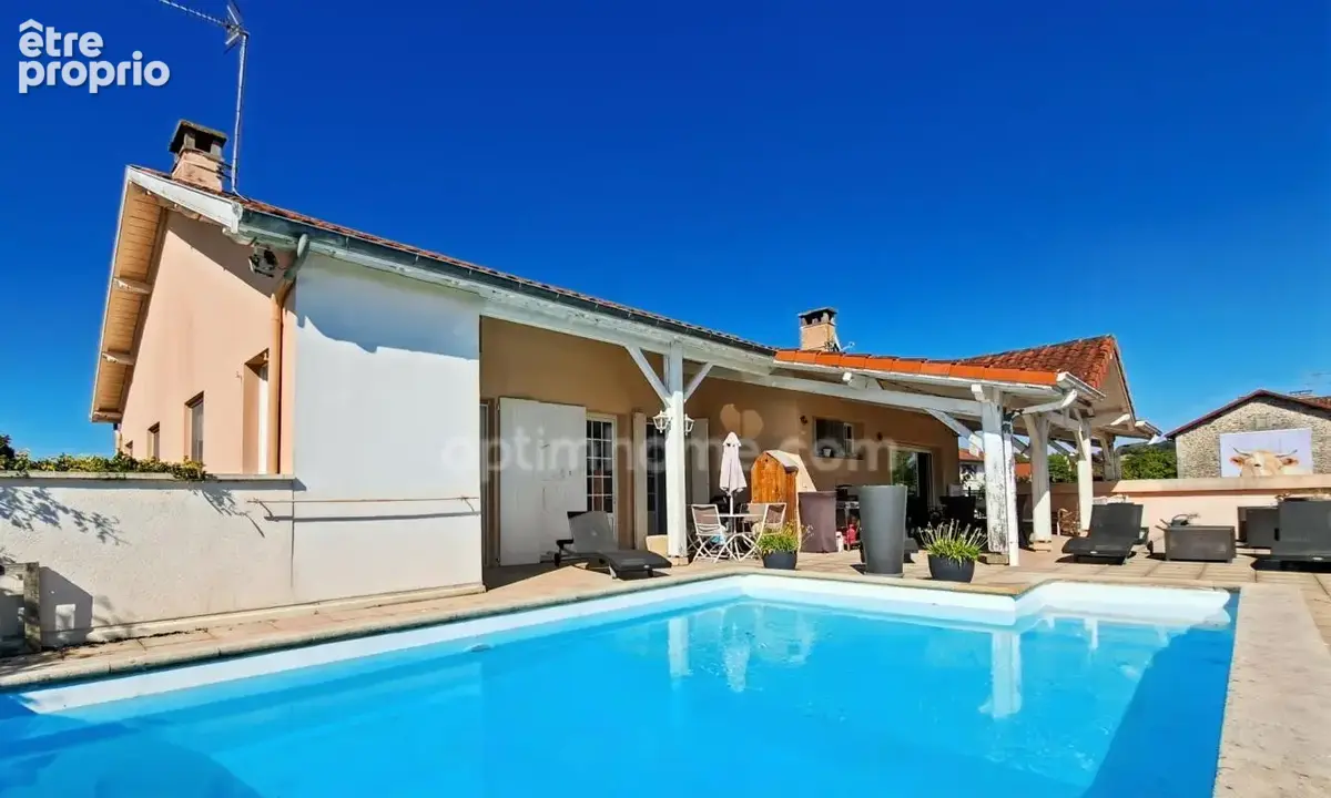 Maison à SAUVETERRE-DE-BEARN