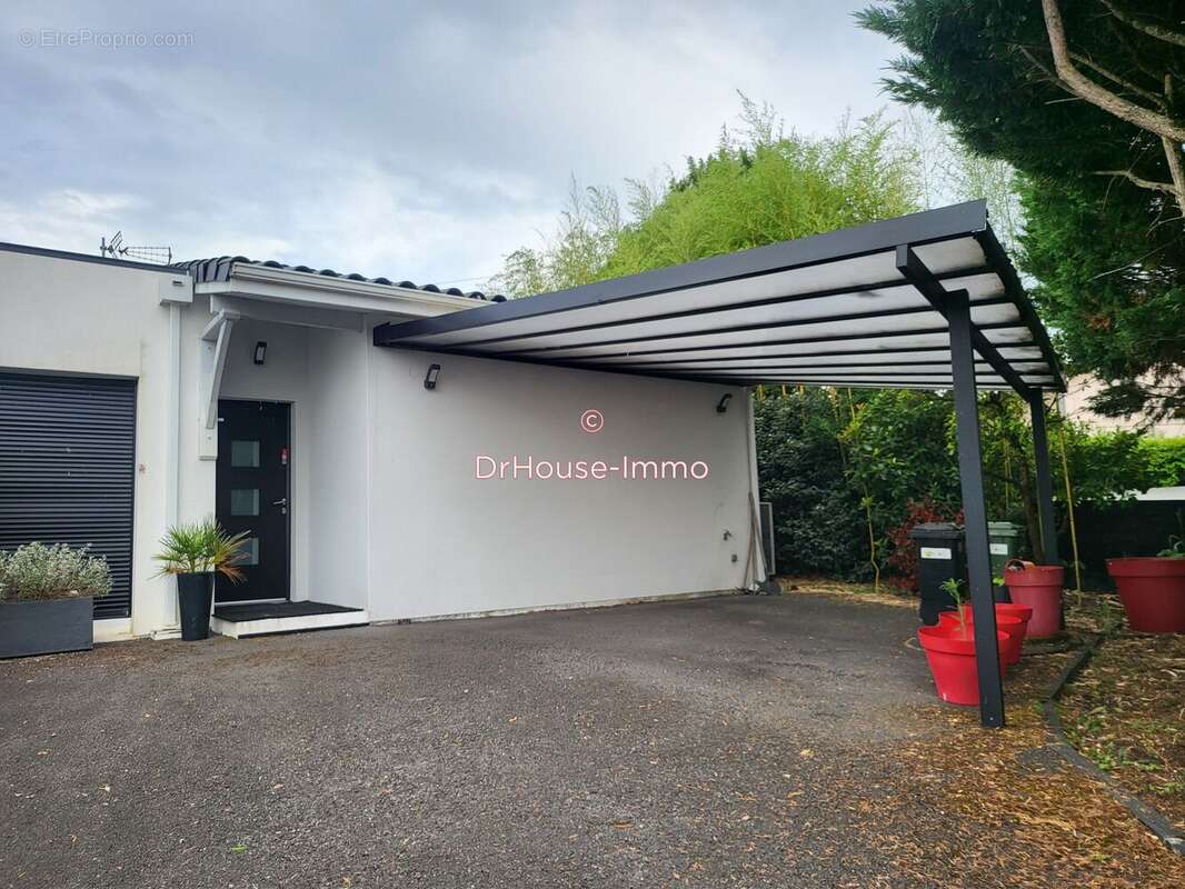 Maison à ARTIGUES-PRES-BORDEAUX