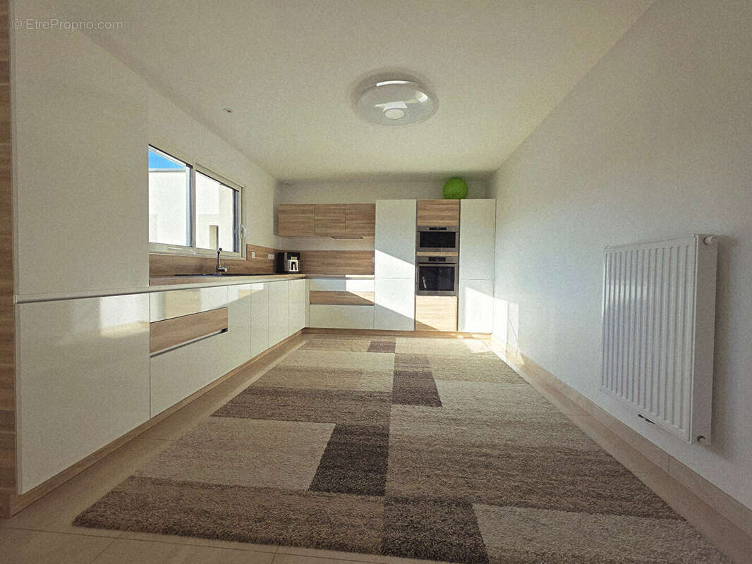 Maison à MINIAC-MORVAN