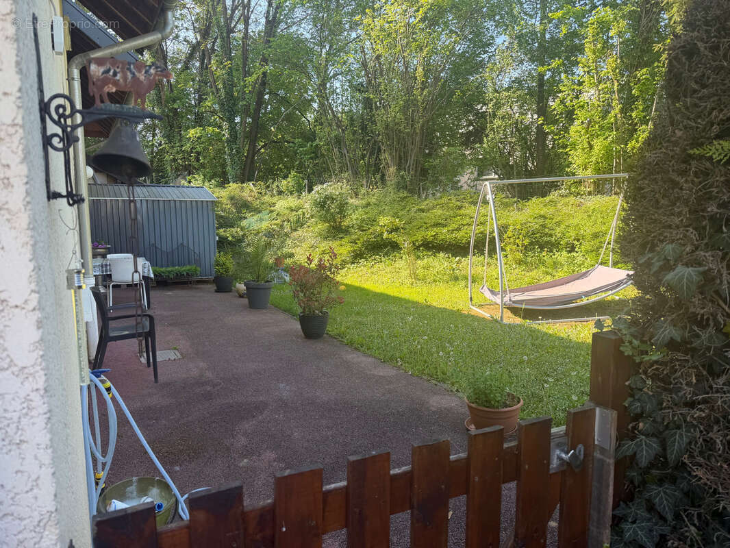 Maison à CHALLES-LES-EAUX