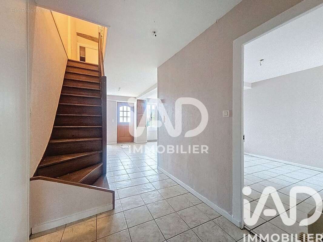 Maison 82 m² à Marmagne  - photo 7