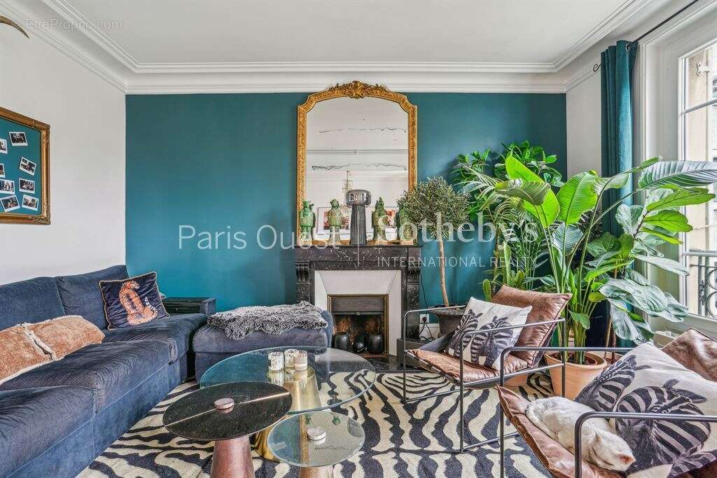 Appartement à NEUILLY-SUR-SEINE