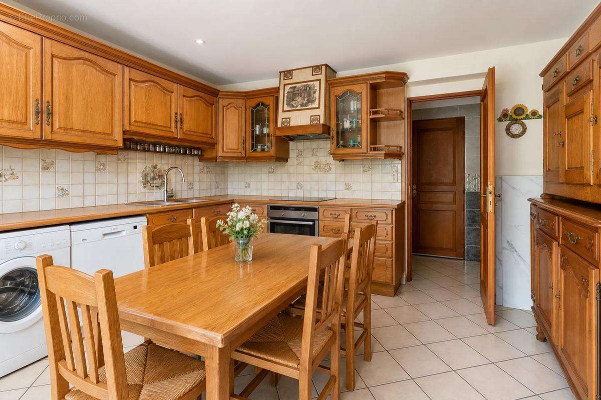 Maison de 7 pièces de 130 m² situé à Meaux - photo 6