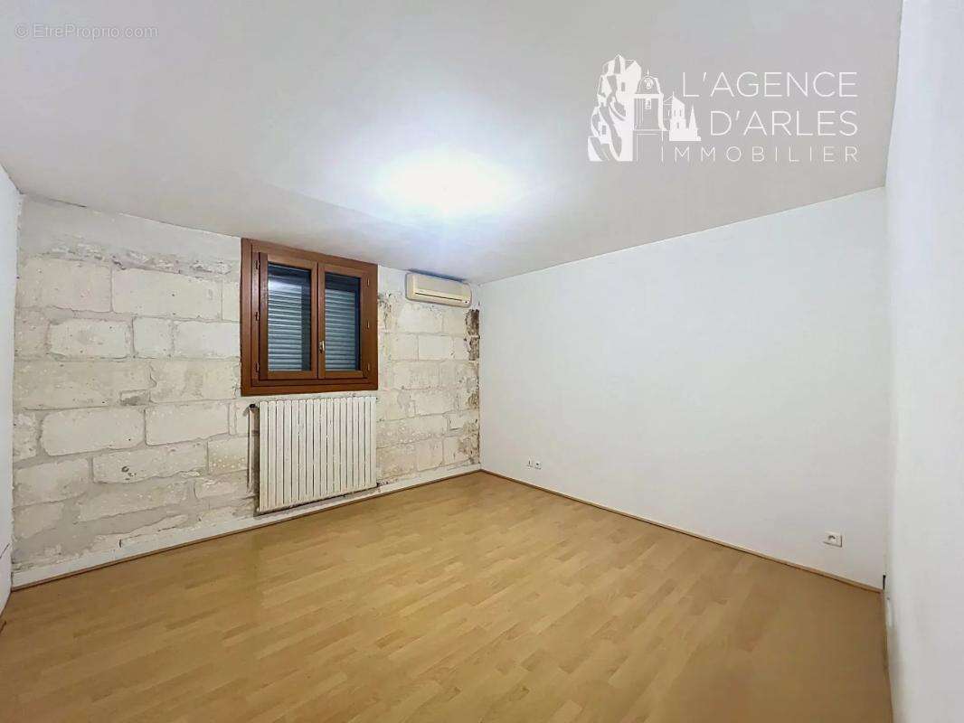 Arles - À quelques pas des Arènes d'Arles, au calme, maison de ville avec garage et terrasse - photo 8