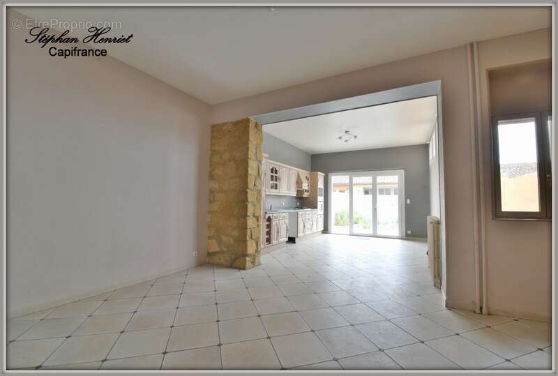 Appartement à VOUZIERS