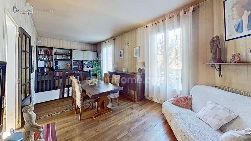 Appartement à MAISONS-ALFORT