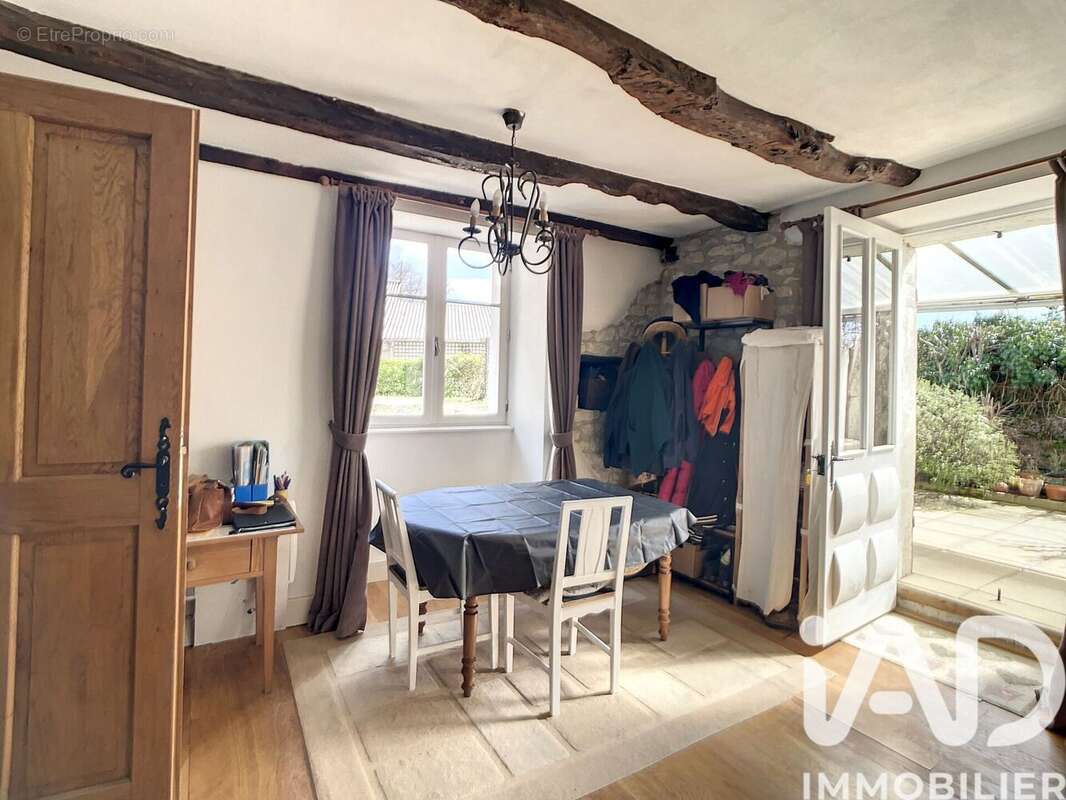 Maison 134 m² à Montaigu-De-Quercy  - photo 8