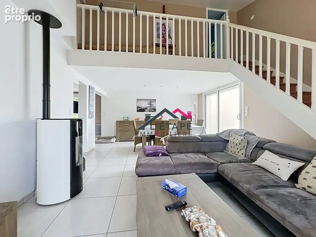LES ACHARDS Maison 4 chambres - photo 4