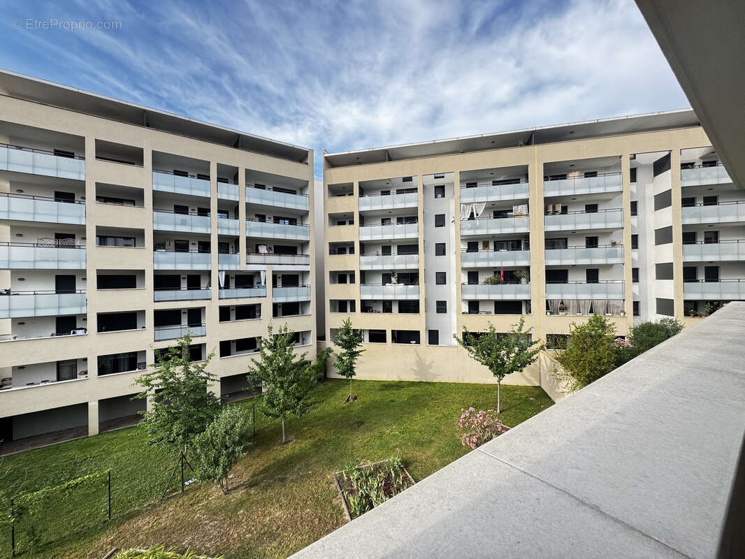 A vendre type 4 Aix sud Terrasse et Garage - photo 10