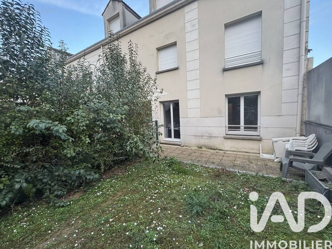 Photo 1 - Appartement à VILLENOY