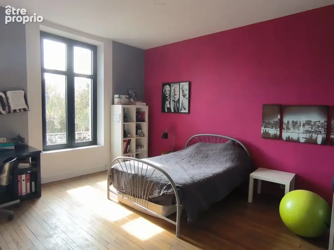 Nantes  Saint-Jacques. Hôtel particulier rénové avec double garage. 590 000 € FAI - photo 13