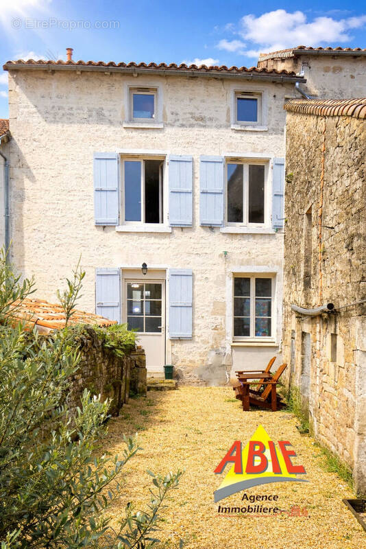 Photo 1 - Maison à CELLES-SUR-BELLE